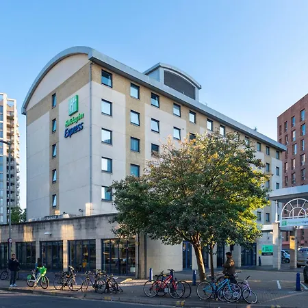 Holiday Inn Express London - Wandsworth By Ihg-3