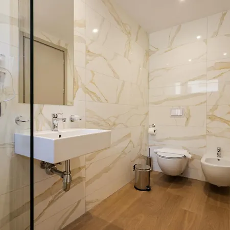 Hotel Saranda International-2