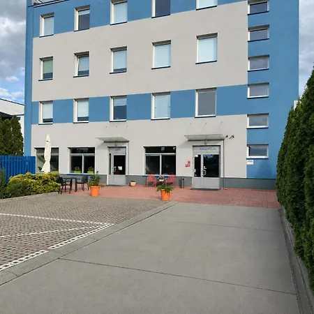 Pokoje i Bistro Mielec-2
