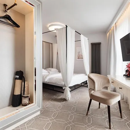 Hotel Traugutta3-3