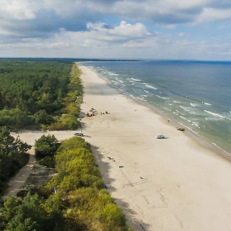 Flatbook Rodzinne Apartamenty Jantar Resort z Parkingiem, Placem Zabaw i Wiatą Grillową-2