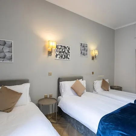 Giusi Rooms - Aetheria Esquilinus Guesthouse-3