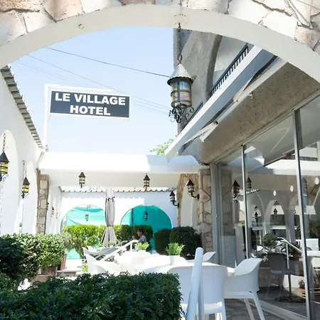 Le Village Hotel-3