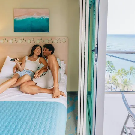 Waikiki Circle Hotel By Castle-2