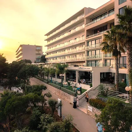 Royal Blue Hotel-3
