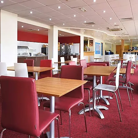 Travelodge London City Airport-2