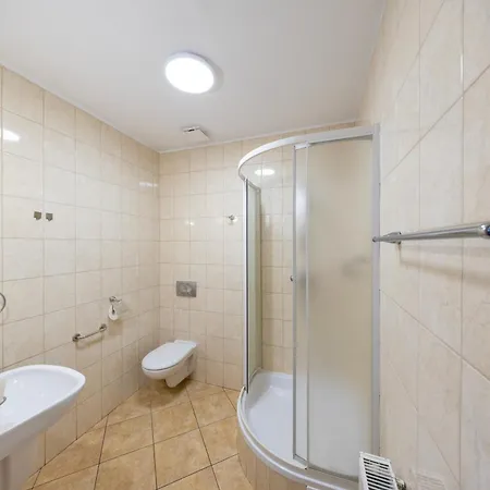 Centrum Rekreacji i Rehabilitacji Jubilat Sp.zo.o-3