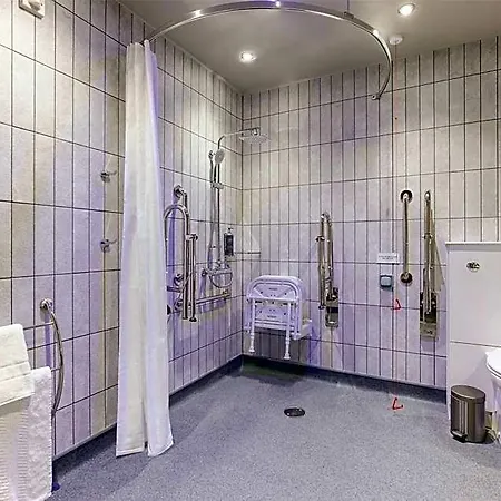 Premier Inn London Bank-3