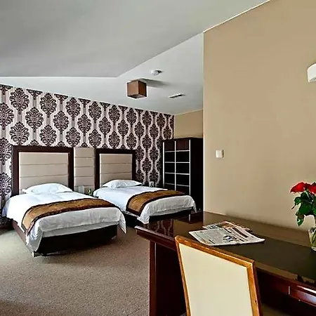 Hotel Borowina-2