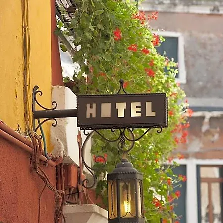 Hotel Dalla Mora-3