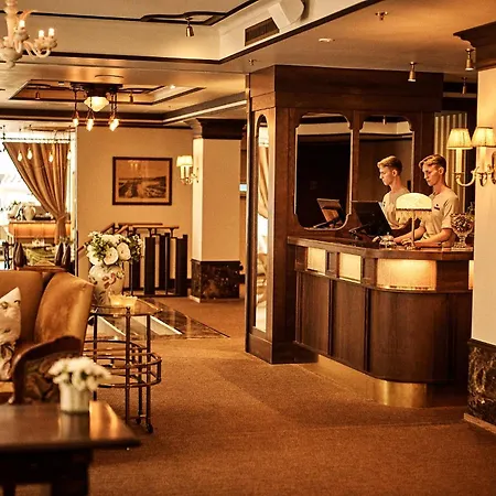Savoy 1918, A Member Of Small Luxury Hotels Of The World-3
