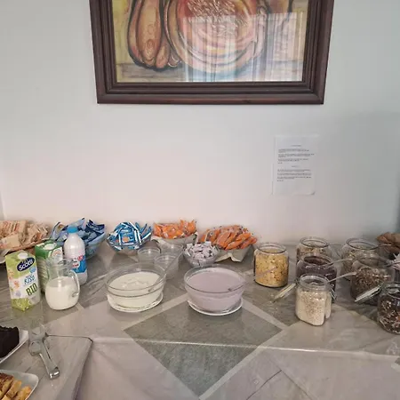 Hotel Jana - Top Breakfast-3