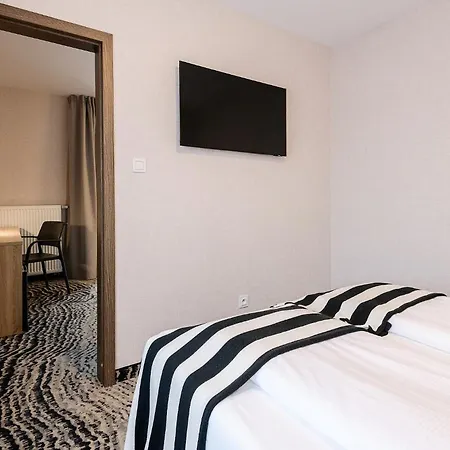 Hotel Port 110-2