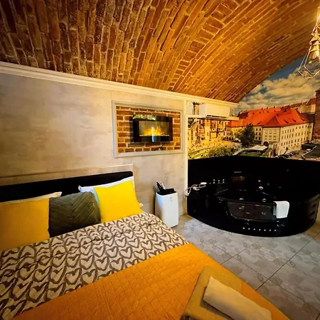 Underground Jacuzzi Rooms-2