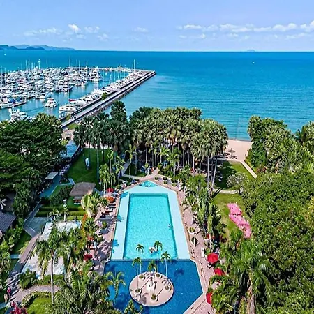 Botany Beach Resort Pattaya-3