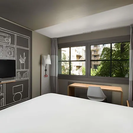 Ibis Styles Budapest Heroes Square-3