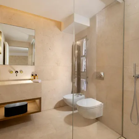 Hotel Palazzo Manfredi - Small Luxury Hotels Of The World-3