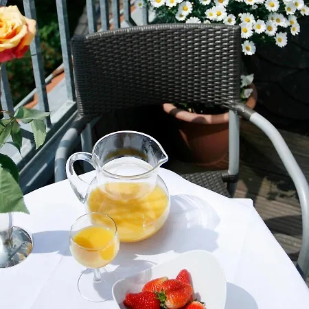 Hotel Regina Koeln Ehrenfeld-2
