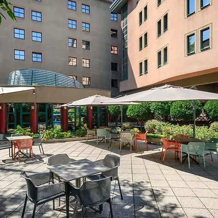 Ibis Styles Budapest Heroes Square-2