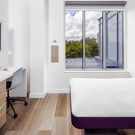 Yotel London City-3