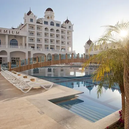Oz Hotels Side Premium-3
