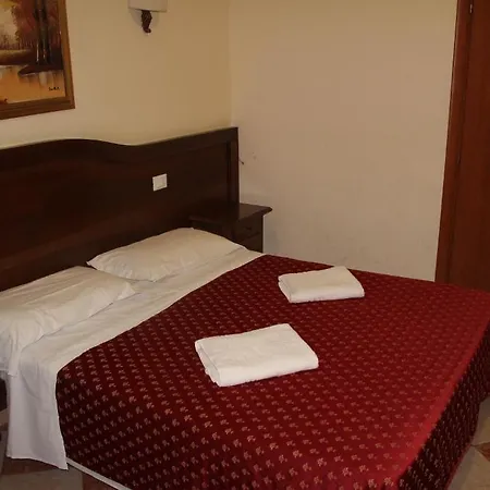 Everroma Guesthouse-3
