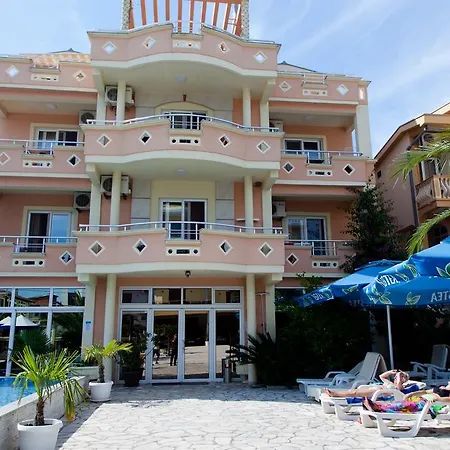 Aparthotel Villa Primafila-3