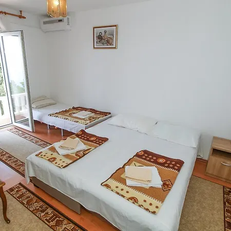 Guest House Edi-3