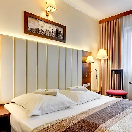 Amber Hotel-3