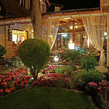 Rancho Willa & Restaurant-3