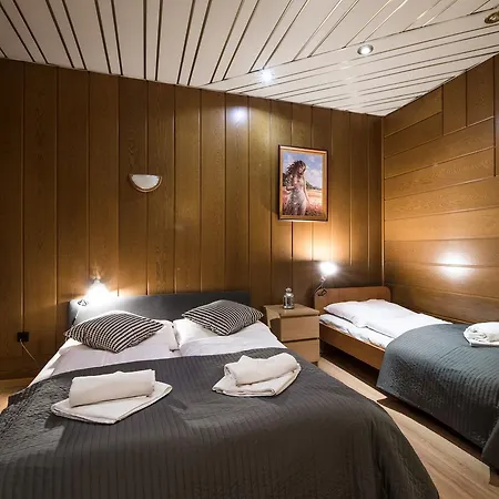Golden Lion Guest Rooms Szewska 19-2