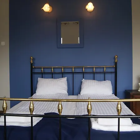 Hotel Księżycowy Dworek-3