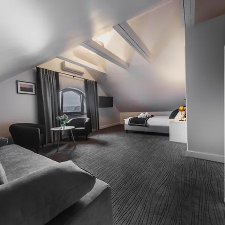 Apartamenty Feria-3