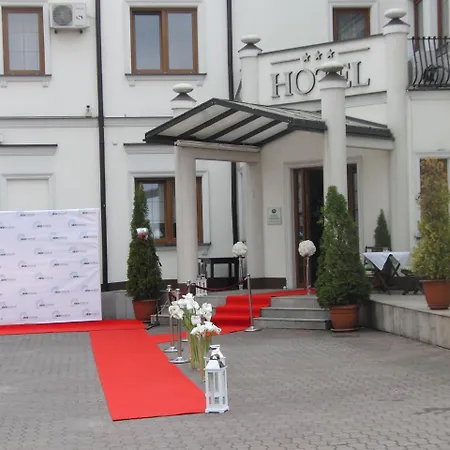 Hotel Dworek***-3