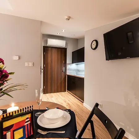 Lubomirskiego 23 Residence - Great Location, 10 Min To Main Square By Foot, Right Next To Main Rail And Bus Station-3