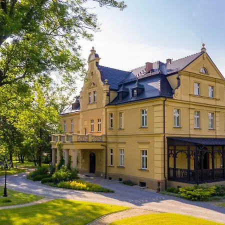 Pałac Gruszów-3