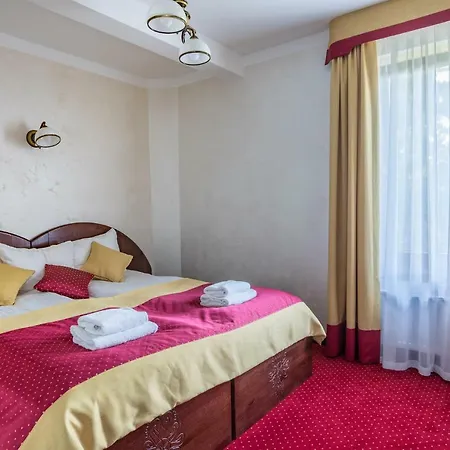Hotel *** Rancho Lot-2
