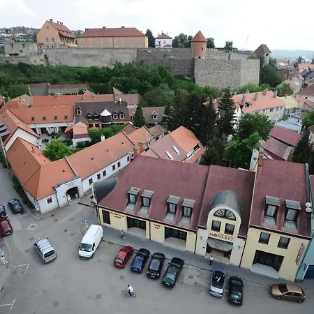 Hotel Minaret&Etterem-2