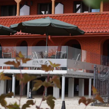 Avanti Resort Mikołajki , w centrum przy jeziorze i promenadzie, śniadanie , obiad lub obiadokolacja-3