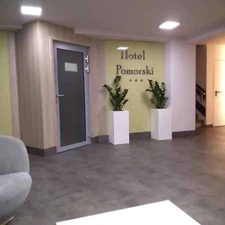 Hotel Pomorski-2