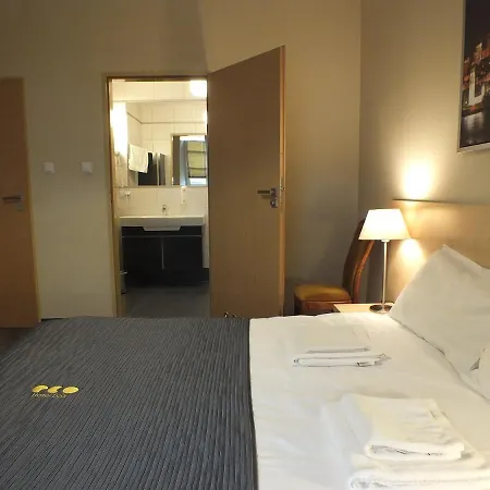 Hotel Eco-2
