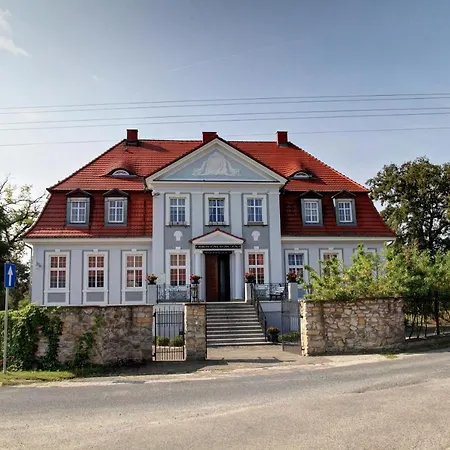Pałac w Bądzowie-2