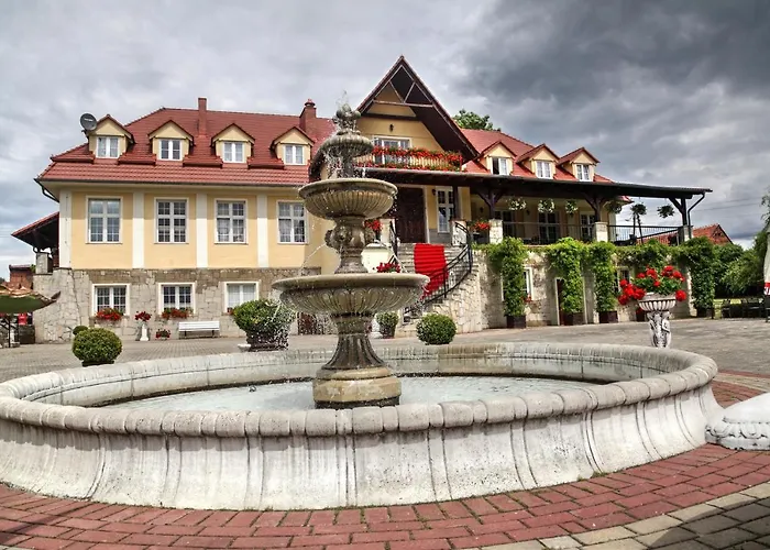 Zespół Pałacowo-Parkowy Bądzów Polkowice