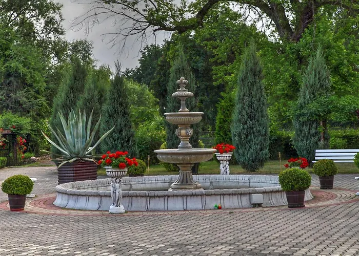 Zespół Pałacowo-Parkowy Bądzów Polkowice