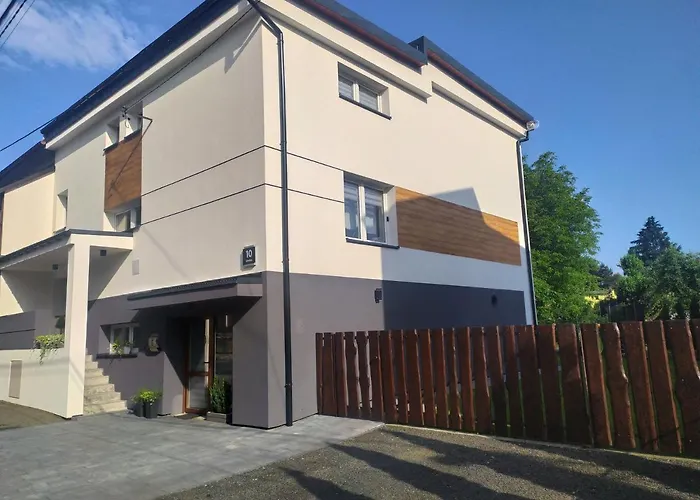 Pokoje i Apartamenty na Szkolnej Zator