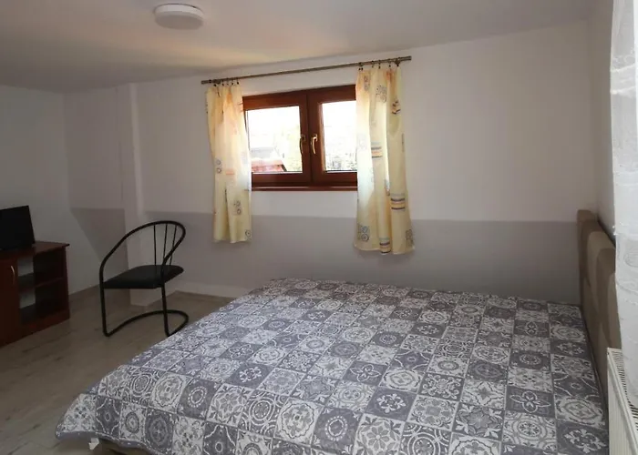 Pokoje gościnne Lidia daw. Dawidowski Łeba