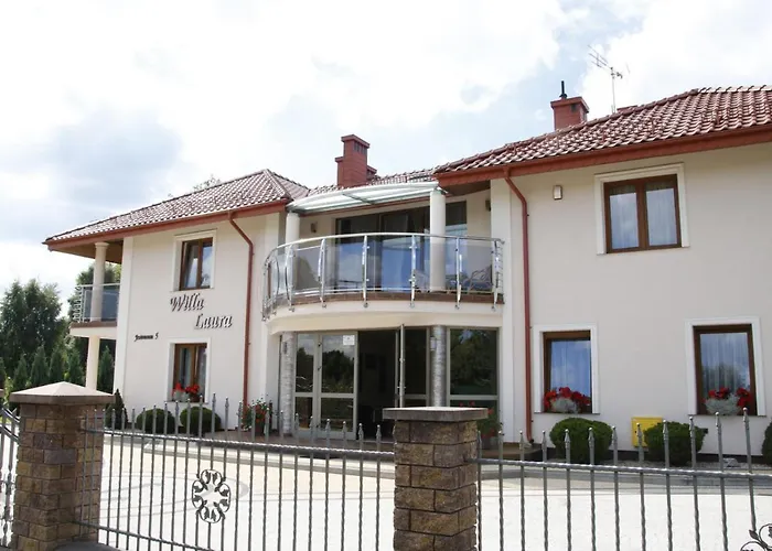 Willa Laura Rowy - Apartamenty nad morzem