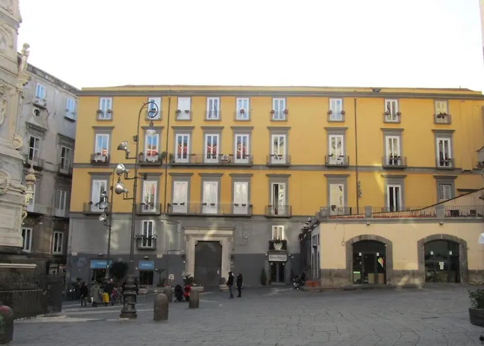 Rooms In San Domenico Maggiore 3 Neapol