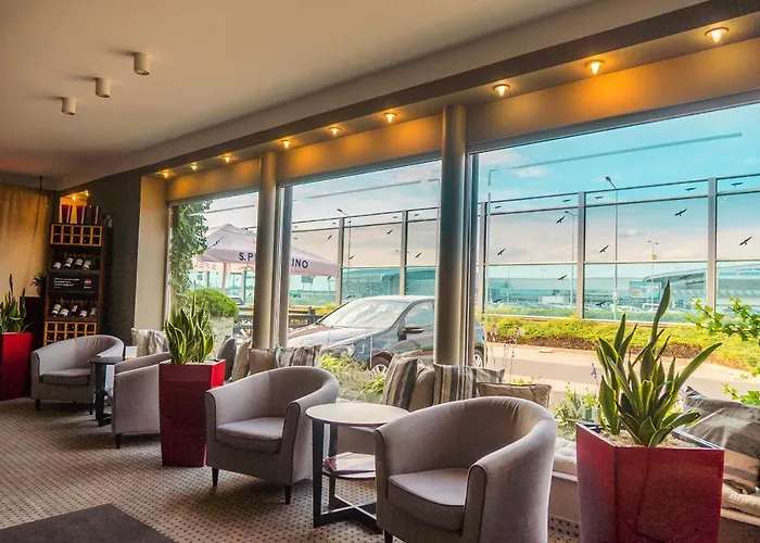 Comm Hotel Poznań Airport