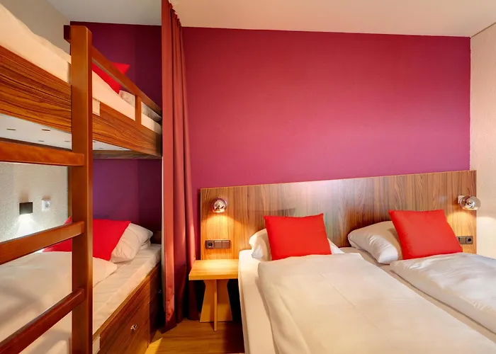 Meininger Hotel Frankfurt Main / Airport Frankfurt nad Menem